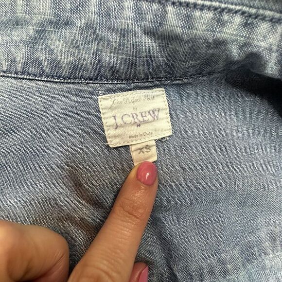 J.Crew Blue Jean Long Sleeve Button Down Shirt- XS - Picture 4 of 8